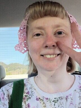 Meet your Posher, Rebekah